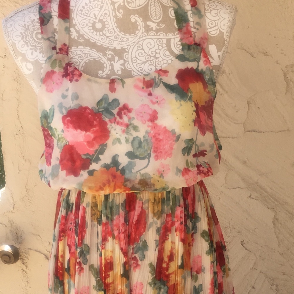 line and dot dress